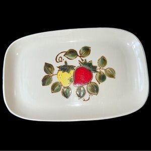 Vtg 1970’s JAPAN STRAWBERRIES FREEZER TO OVEN STONEWARE RECTANGULAR PLATTER